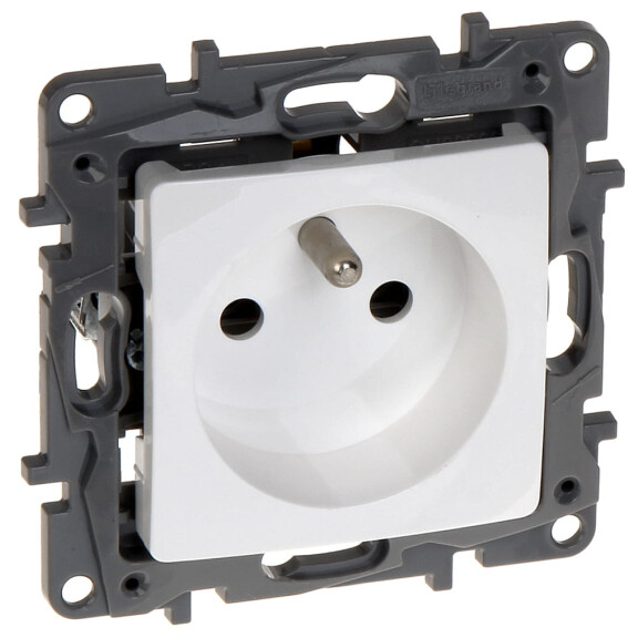 Gniazdo 230V pojedyncze Niloe Legrand 764540