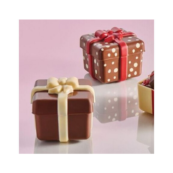 Forma k vytvoreniu čokoládových pochúťok - darček, 80x80x69 mm - 20PR01 | MARTELLATO, Fashion & Style/Merry Christmas