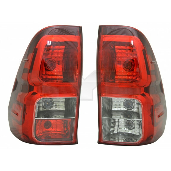 LAMPA TYŁ HILUX VIII 15- PRAWA 81550-0K260