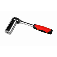 Klucz grzechotka z nasadką uniwersalną 11-32mm PRO