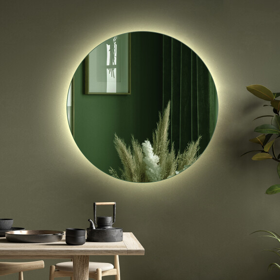 Round ornate mirror on wall L175