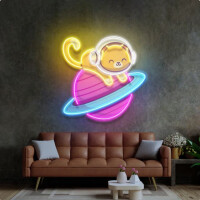 Kot na planecie NEON