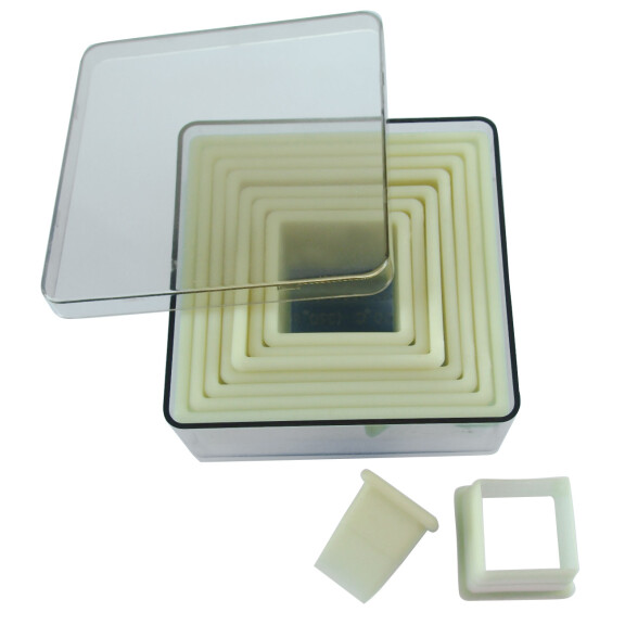 Wycinarka kwadratowa gładka od 2,8 do 9,8 cm, zestaw 9 szt. | DE BUYER, D-4304-30