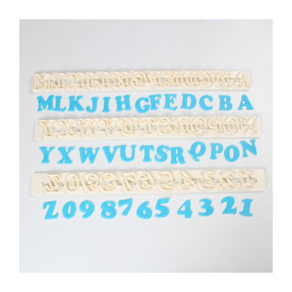 Wykrawacz do masy cukrowej – wielkie litery i cyfry Art Deco | FMM , CUTALPAD1