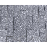 Kostka granitowa cięta płomieniowana ciemnoszara KOŚMIN (20x10x5)