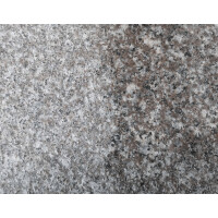 Stopnica granitowa okładzinowa płomieniowana brązowa (150x33x3) G664 BRĄZ KRÓLEWSKI