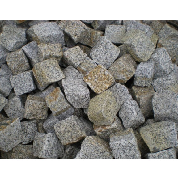 Kostka granitowa łupana szaro-ruda STRZEGOM 8/11 (10x10x10)