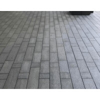 Kostka granitowa cięta płomieniowana szary STRZELIN (32x16x16)