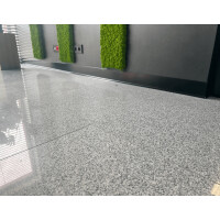 Płytki granitowe tarasowe polerowane szare G703 New Bianco Cristal (60x60x1)