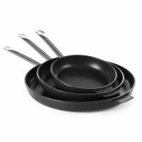 Patelnia z odlewu aluminium powlekana tytanem Titanium Professional - śr. 32 cm